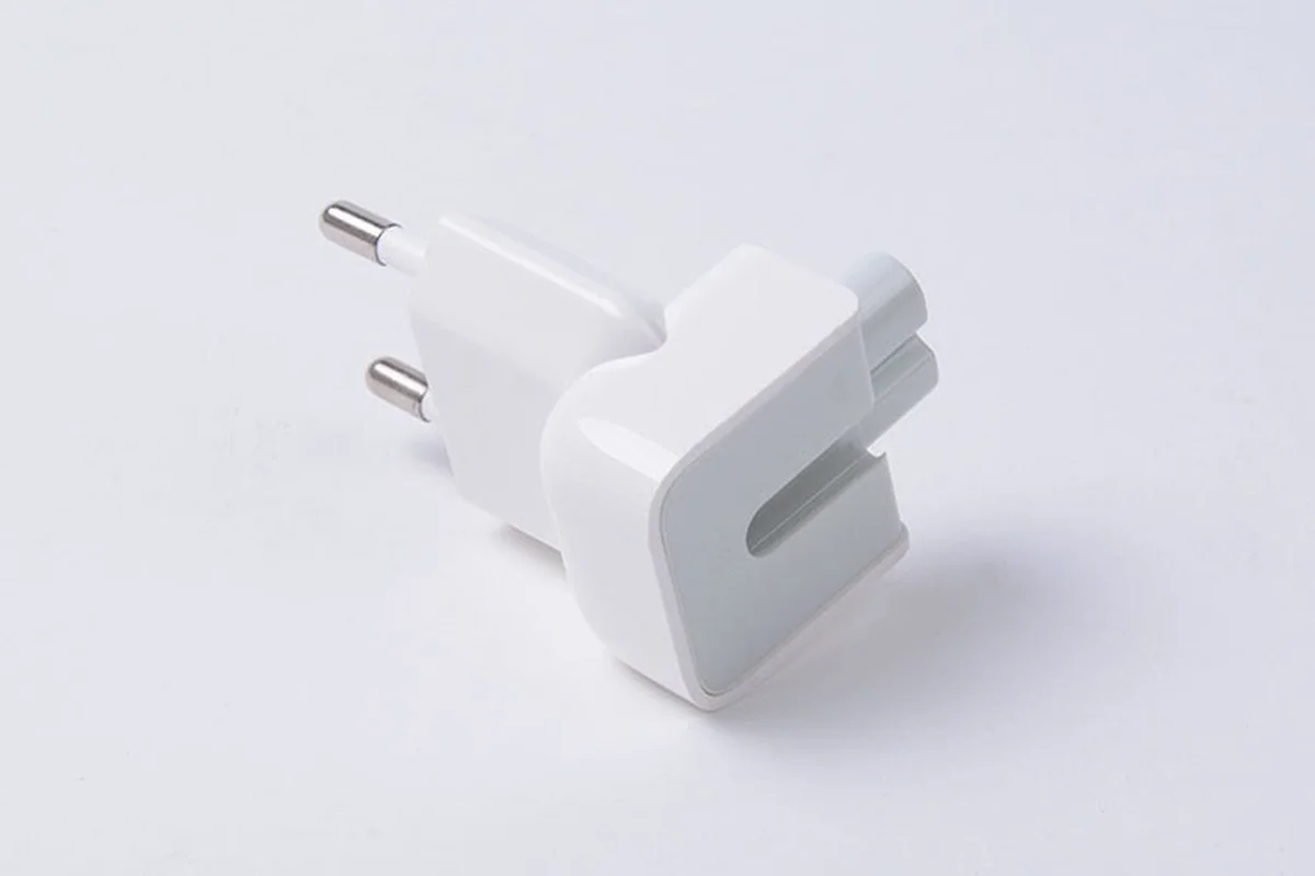 Suitable for Apple Laptop Power Supply European Standard Adapter Apple 10W12W Charger AC To DC European Standard Plug images - 6