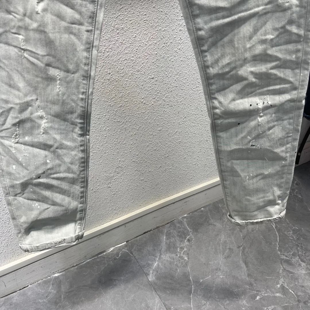 2023 Spring/Summer New D2 Jeans Fashion Men's Wash Embroidery Emblem Embroidery Logo Slim Fit Elastic Feet White