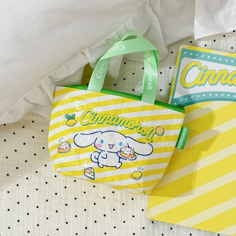 Фото Миниатюрная легкая портативная сумка-тоут Sanrio Kuromi, плетеный кошелек для монет, брелок, держатель для карт, милый мультяшный чехол, подарок для женщин и девочек. №4