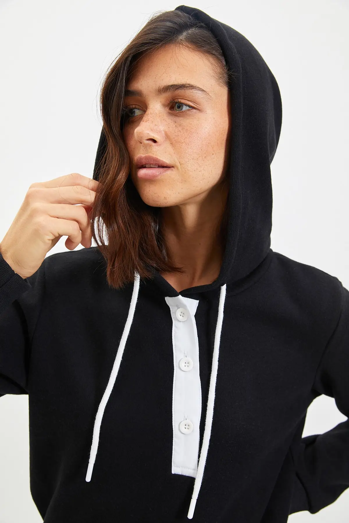 

Trendyol Button Detail Selanik Knitted Sweatshirt TWOAW22SW1433