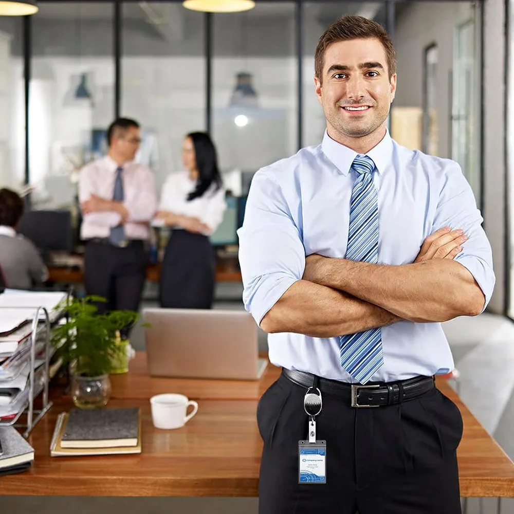 Рисунок 3 - выдвижной держатель для бейджа