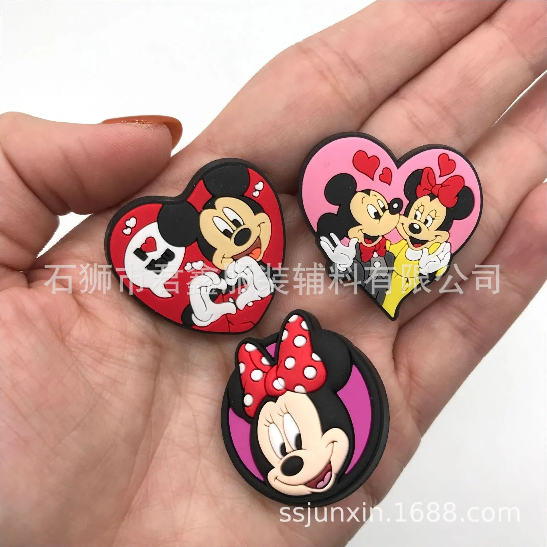 Пряжка для обуви из ПВХ с изображением Микки и Минни Маус 1 шт. |