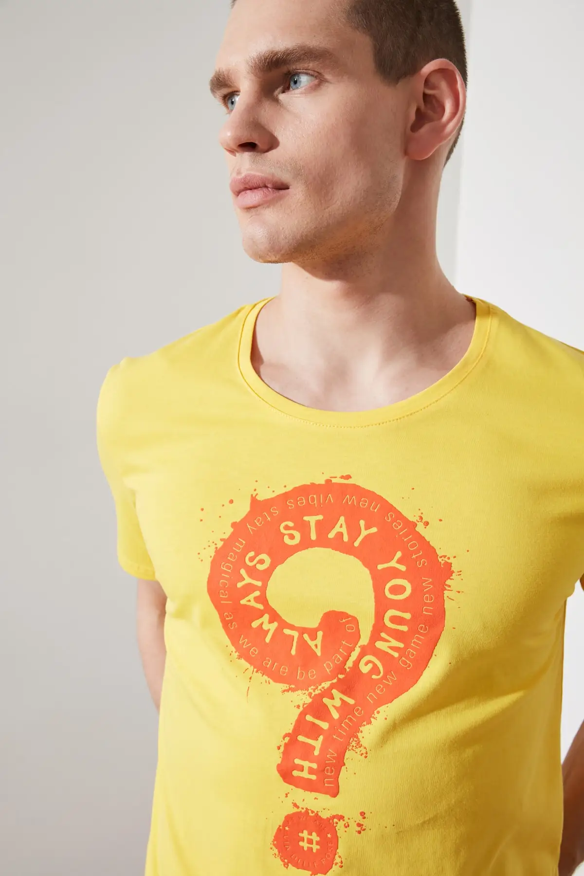 

Trendyol Men 'S Regular Fit T-Shirt TMNSS21TS3009