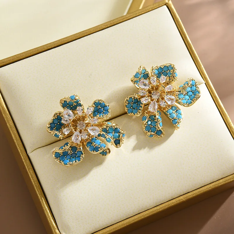 

925 Sterling Silver New Korean Luxury Crystal Zircon Stud Earring for Women Delicate Flowers Earrings Christmas New Year Jewelry
