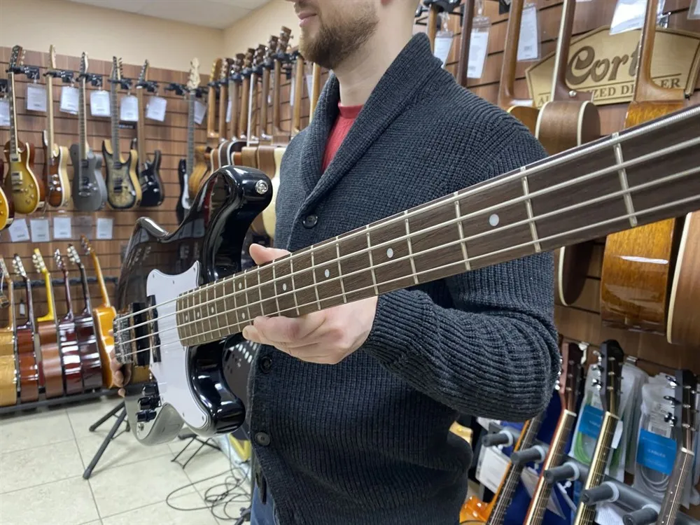 Cort GB24JJ-TBK бас гитара