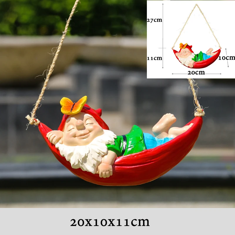 

Садовая статуя гном из смолы