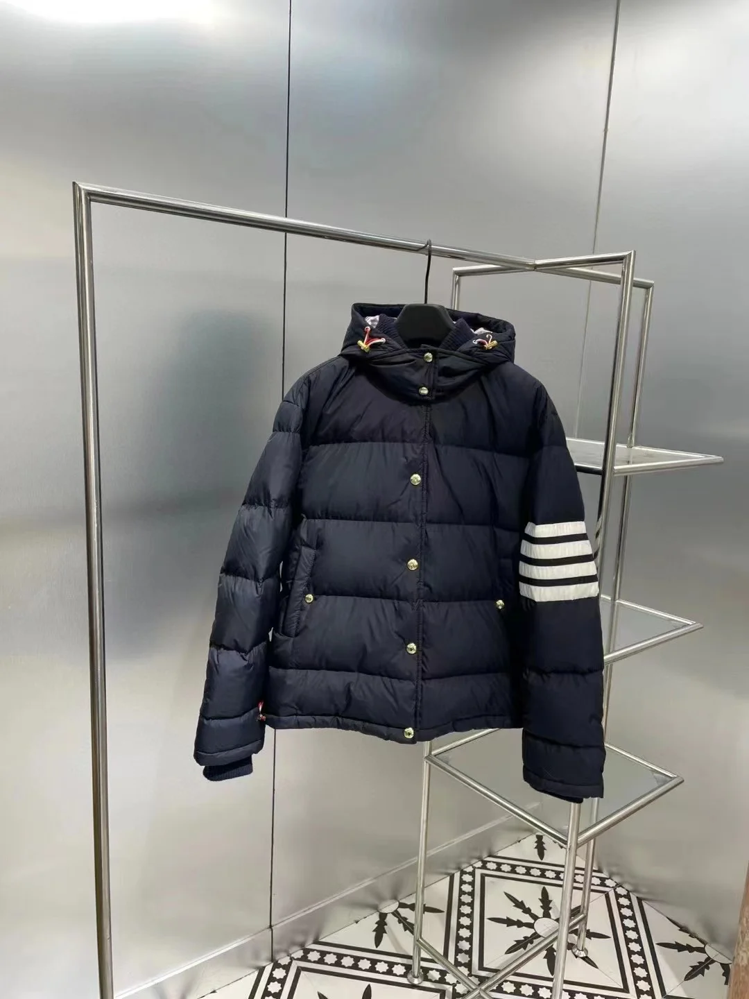 New White Duck Down Jacket Men Winter Warm Solid Color Hooded Down Coats Luxury Brand Causal Outdoor Women TB Down Jackets