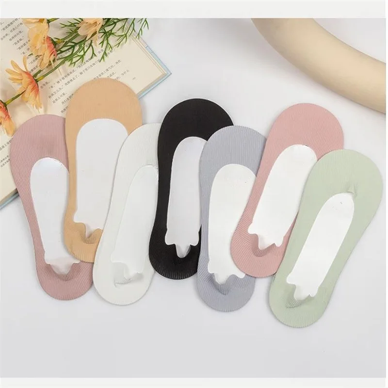 5 Pairs Invisible Ice Silk Women Boat Socks Summer Solid Color Shallow Mouth Seamless Comfortable Thin Non-Slip Silicone Socks