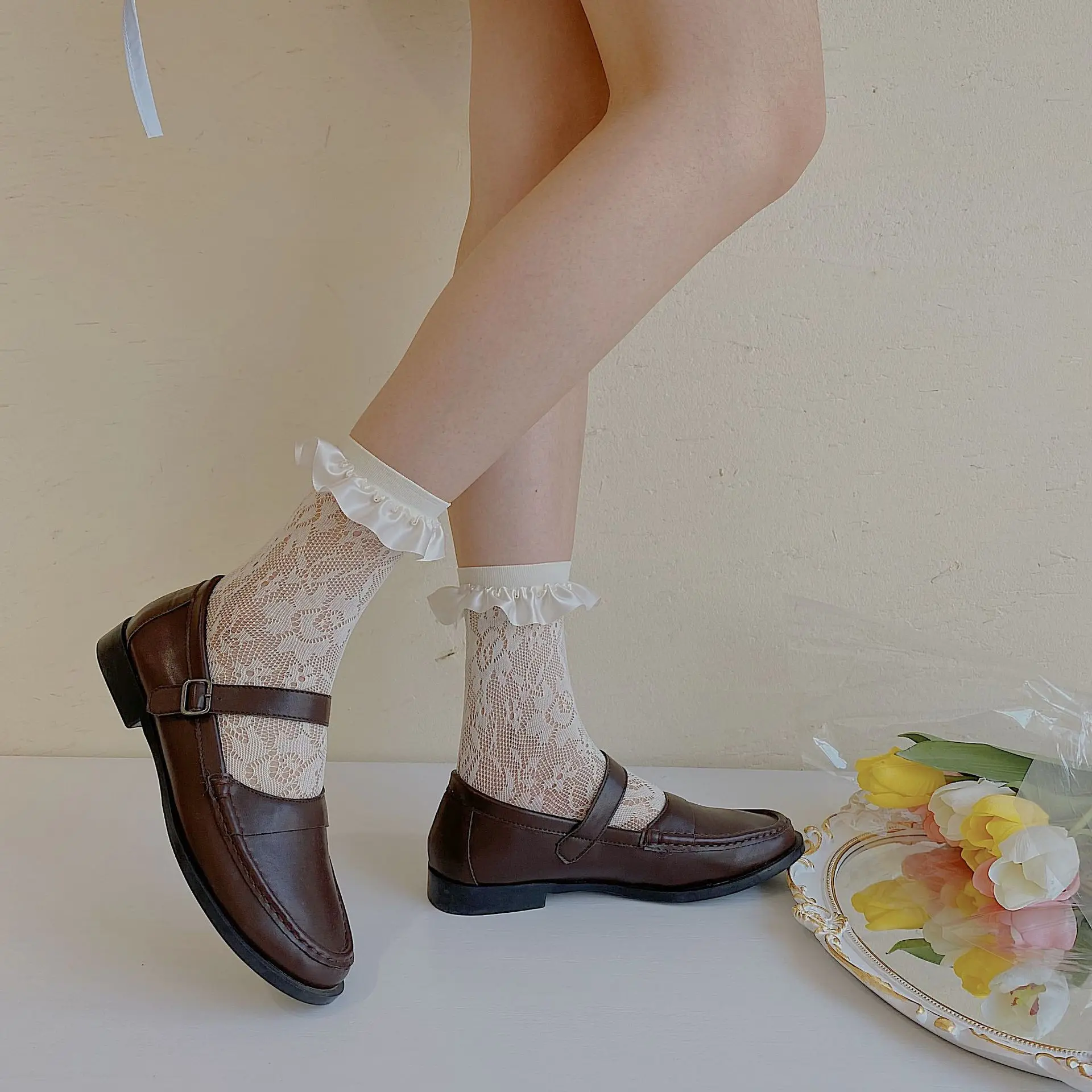 

Sexy Lace Mesh Fishnet Woman Socks Japanese Style Lolita Frilly Ruffle Socks Harajuku Retro Sweet Girls Cute Silk Satin Socks