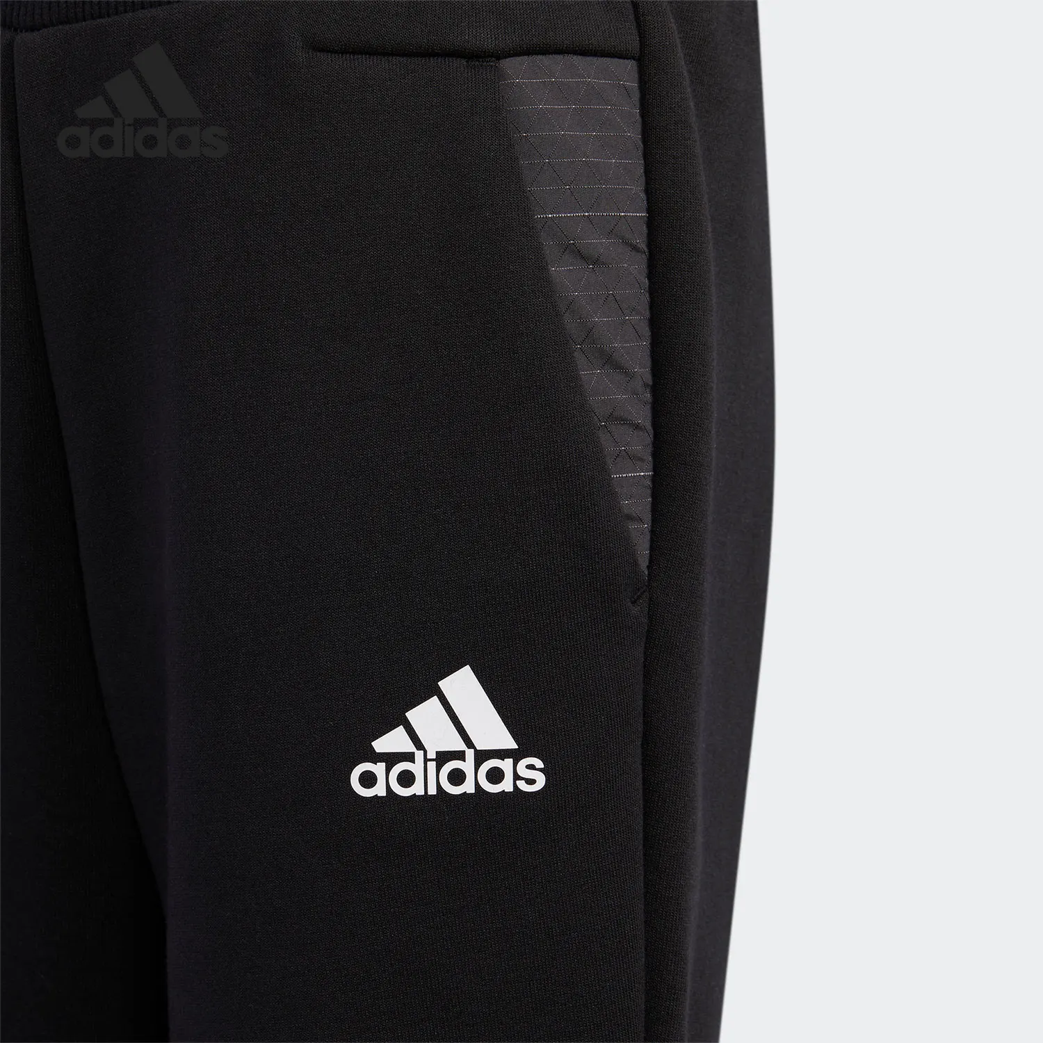 Фото Оригинальные детские спортивные брюки Adidas в весеннем стиле, свободные и удобные, модель GP0442. №3