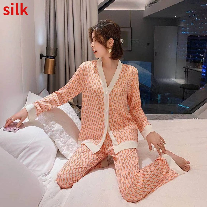 

Long Sleeve Pajamas Spring Autumn Ice Silk Long Sleeve Trousers Suit Printing Fashion Pyjamas Set Homewear Clothing Sets C219