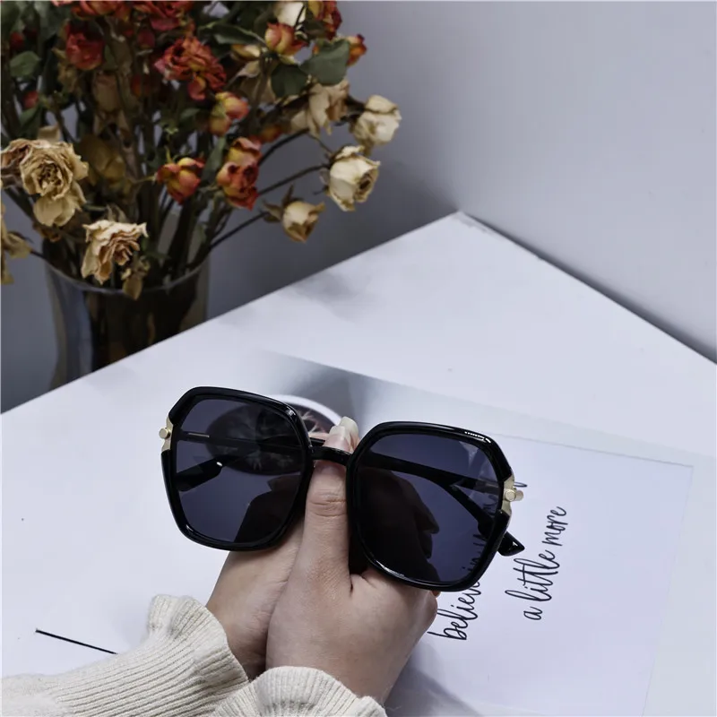 

Irregular Personality Brand Design Sunglasses Women Vintage Tea Oval Summer Shade Sun Glasses Travel Popular UV400 Fashioin 2022