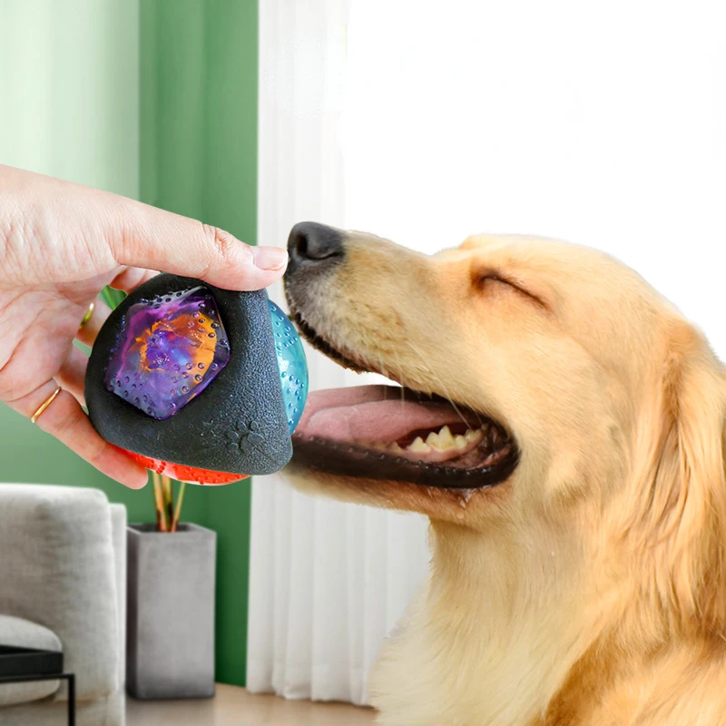 

Pet Glowing Bite Ball Night Ball Dog's Bouncy Teeth Grinding Training Ball with Sound Playing interactive Toys Pet Dog Xmas Gift