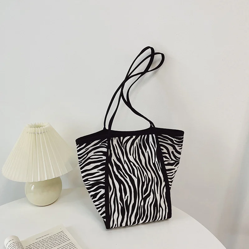 

Новинка 2023, модная женская Холщовая Сумка для покупок, женские тканевые сумки на плечо, Студенческая Повседневная сумка, многоразовые сумки...