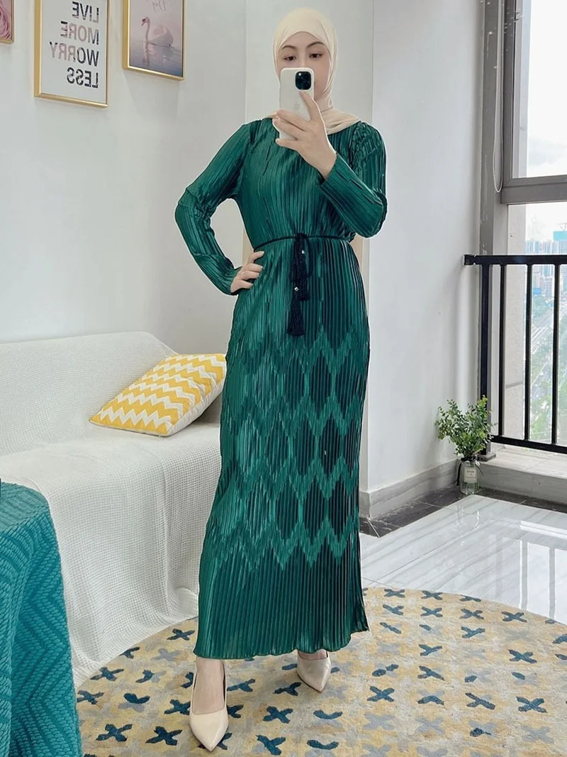

Fashion High Stretch Pleated Maxi Dress for Women Autumn 2022 New Solid O Neck Long Sleeve Dubai Morocco Caftan Muslim Arab Robe
