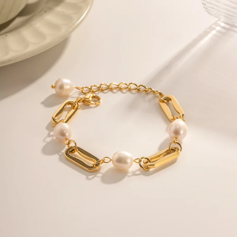 

Minar Hip Hop Baroque Freshwater Pearl Strand Charm Bracelets for Women 18K Gold Plated Stainless Steel Chunky Chain Bracelet