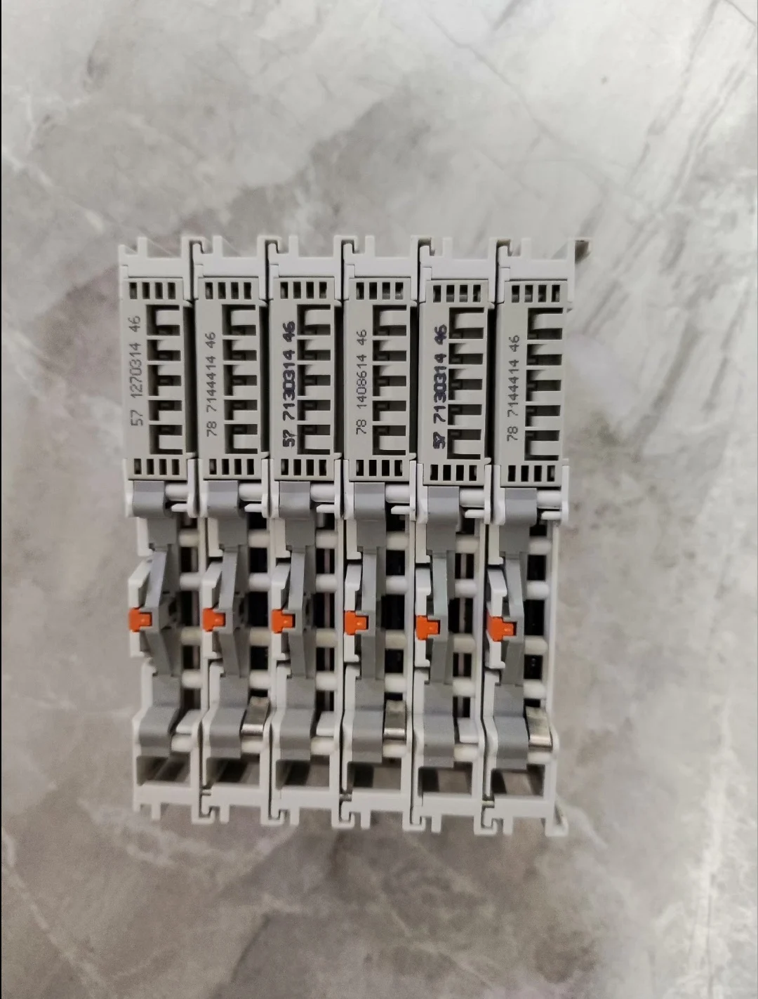 Подержанная фотография товара нормально