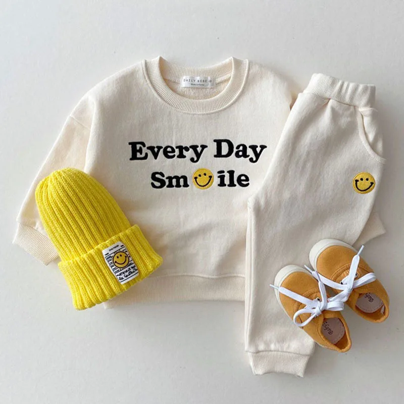 

Toddler Baby Boy Clothing Sets Spring New Cute Smiley Letter Embroidery Sweatshirt+Pants Sport Suit for Girl Cotton Kids Clothes