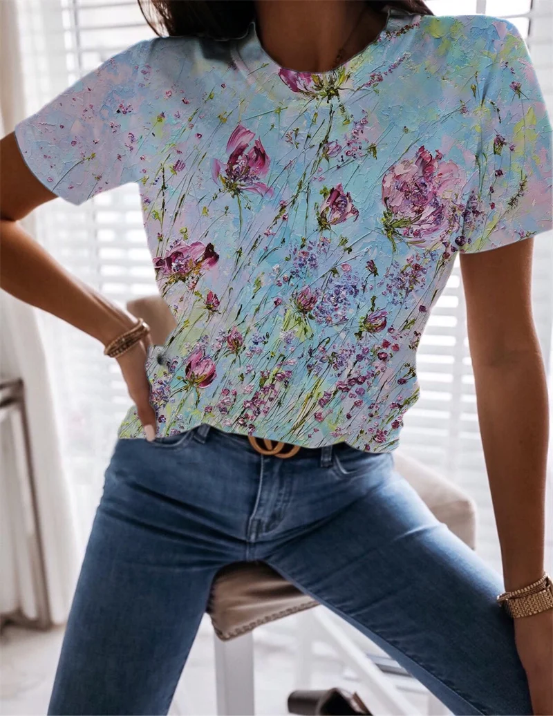 

Женская хлопковая футболка с коротким рукавом, круглым вырезом и цветочным принтом