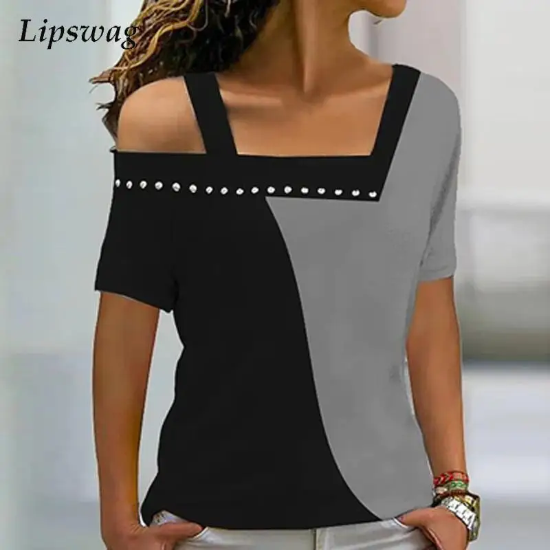 

Женская блузка с коротким рукавом, V-образным вырезом и принтом