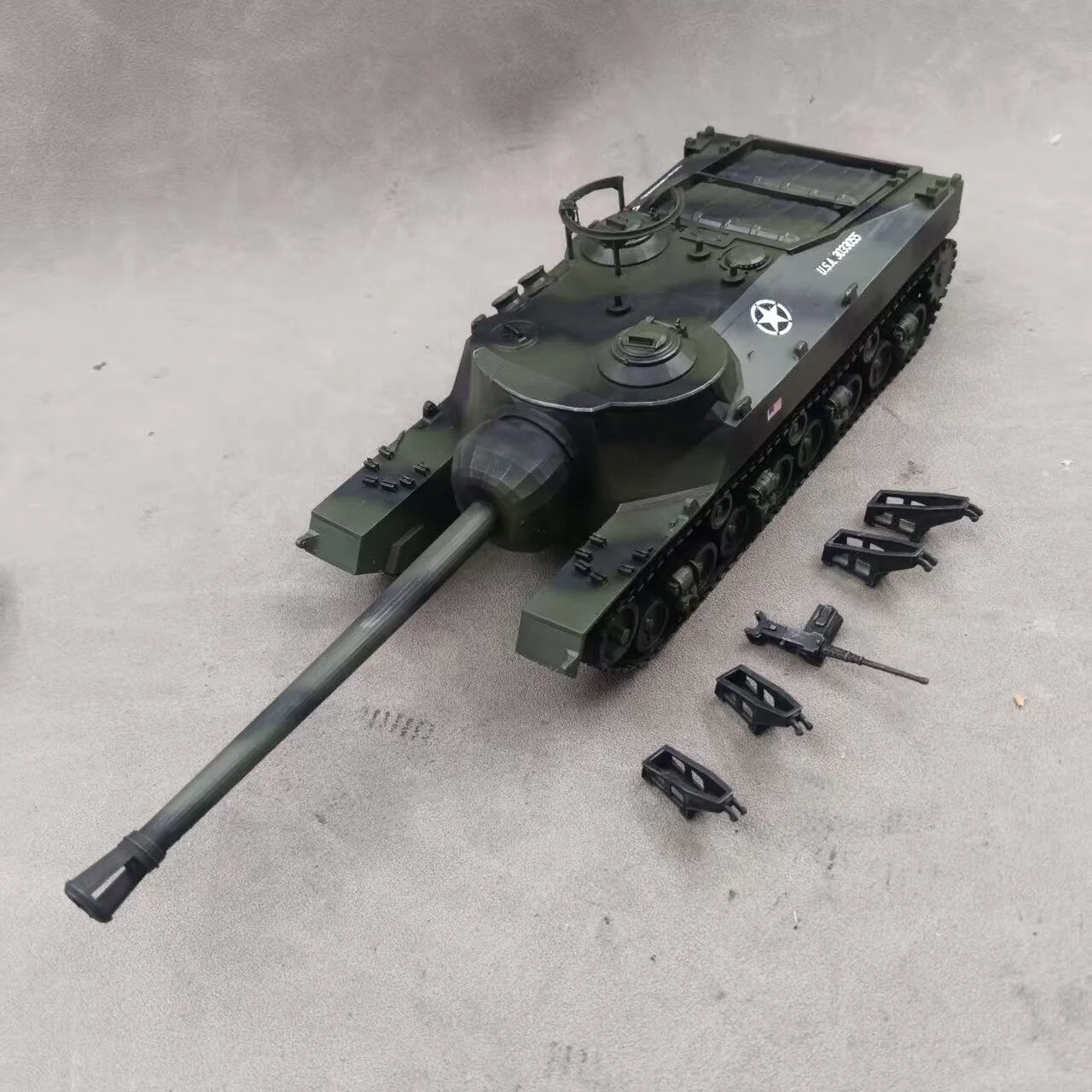 Фото Американский сверхтяжелый танк T28 (переименованный в T95) масштаба 1/35, готовая модель с ручной росписью, декоративное украшение, напечатанное на 3D-принтере. №1