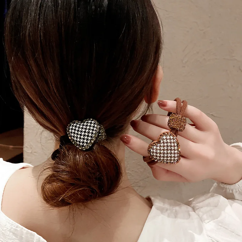 

Shining Rhinestone Scrunchies Elegant Ponytail Hair Rope Elastic Hair Girl Hair Ties High Elasticity Rubber Bands Heart Shape