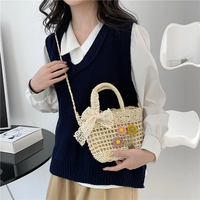New 2023 Women Straw Shoulder Messenger Flower Bow Style Purses And Handbags Beach Shopping Bags For Young Gilrs