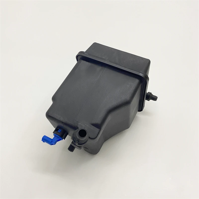 стц 17137501959 Автомобильные детали Система охлаждения Радиатор Расширительный бак