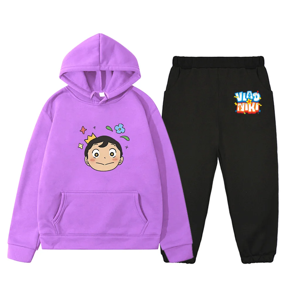 Рисунок 3 - Толстовка с капюшоном и штаны с