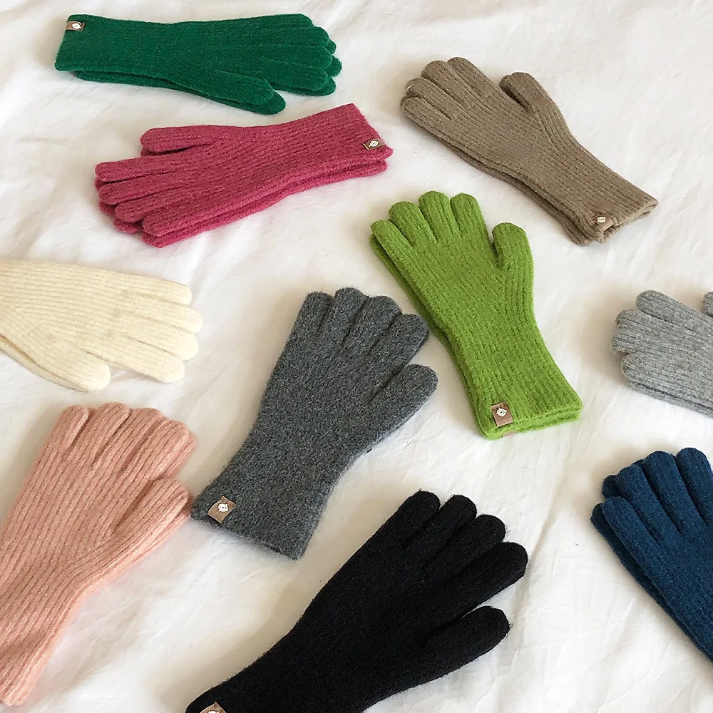 

Parent-child wool gloves for winter warmth five fingers can touch screen mobile phone knit gloves warm fashion black gloves