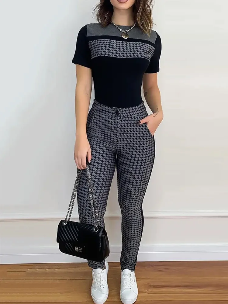 

Shein chicme 2022 летний комплект из двух предметов, Женский костюм с коротким рукавом в клетку, модные спортивные костюмы, Повседневная элегантная...