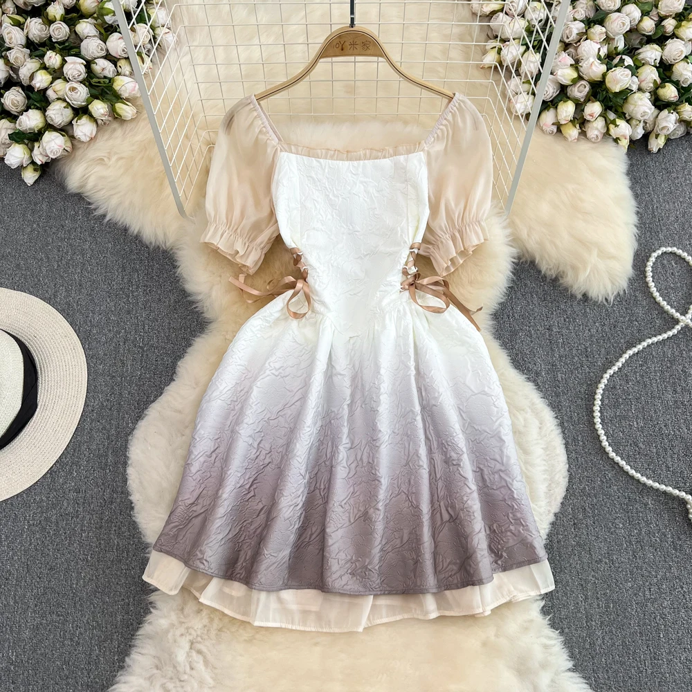 

Летнее острая милое платье с пузырьковым рукавом и квадратным вырезом, тонкое платье с а-образным вырезом, с эффектом пузырьков и переходом ...