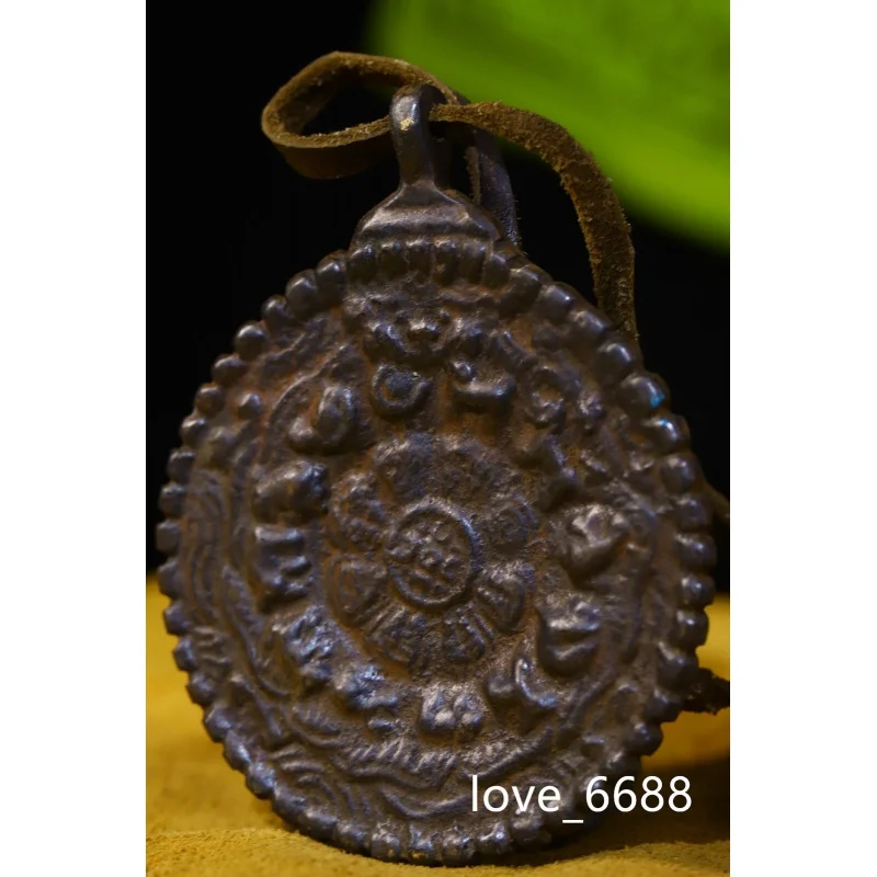 

The old nine palaces and eight trigrams are carved by hand with copper tyre