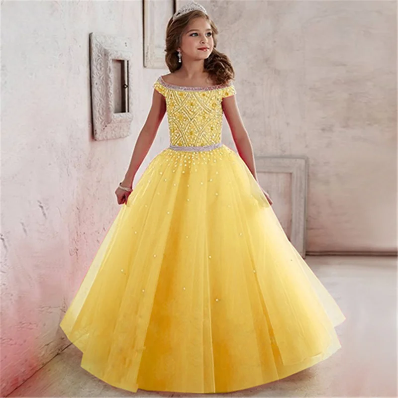 

Длинное кружевное платье подружки невесты, с красивыми цветами