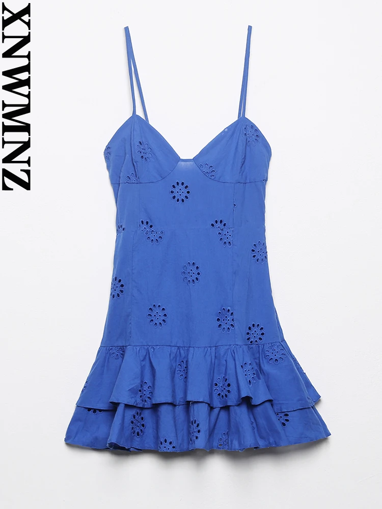

XNWMNZ 2022 women fashion temperament all match sling V neck layered decorative embroidery hollow high waist short female dress