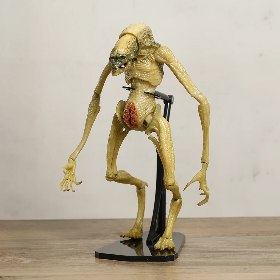 

NECA Toys Alien Resurrection NEWBORN 7" Scale Deluxe Action Figure