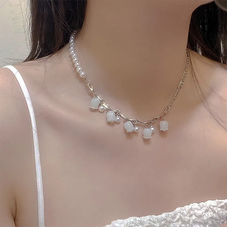 

Fashion Pearl Necklace Alloy Necklaces for Women Girl Clavicle Chain Pastoral Flower Pendant Jewelry Party Gifts Accessories