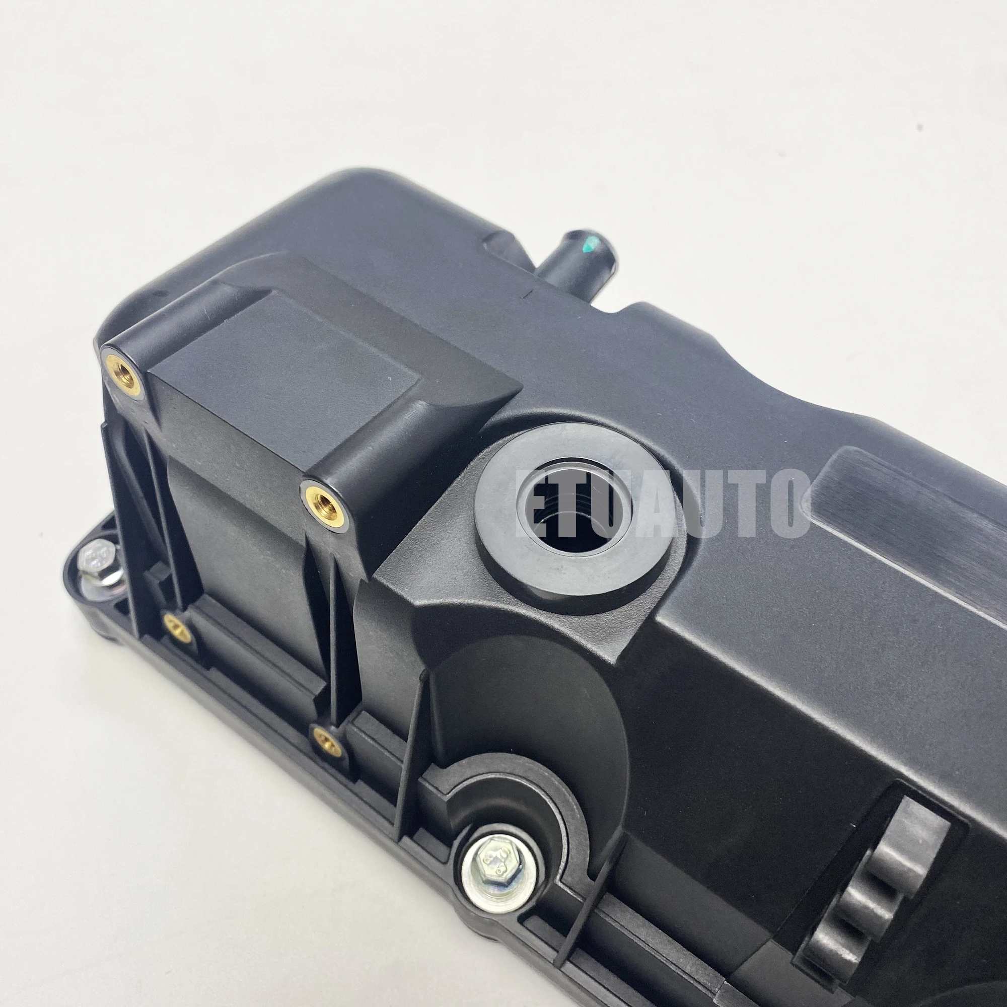 Фото Крышка клапана головки блока цилиндров двигателя Ford Fiesta V 1328998 1691446   2S6G6M293A1A 2S6G6M293A1B 2S6G6M293B2A №4
