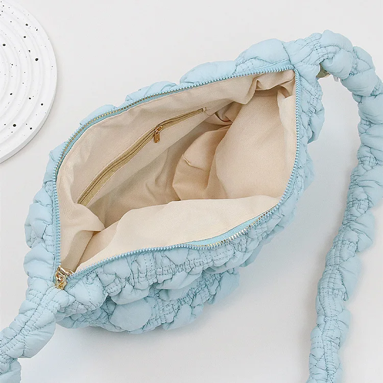 2023 Niche Joker Cloud Fold Bag Women's Down Cotton Luxury Bag Casual Light and Large Capacity Crossbody Bag