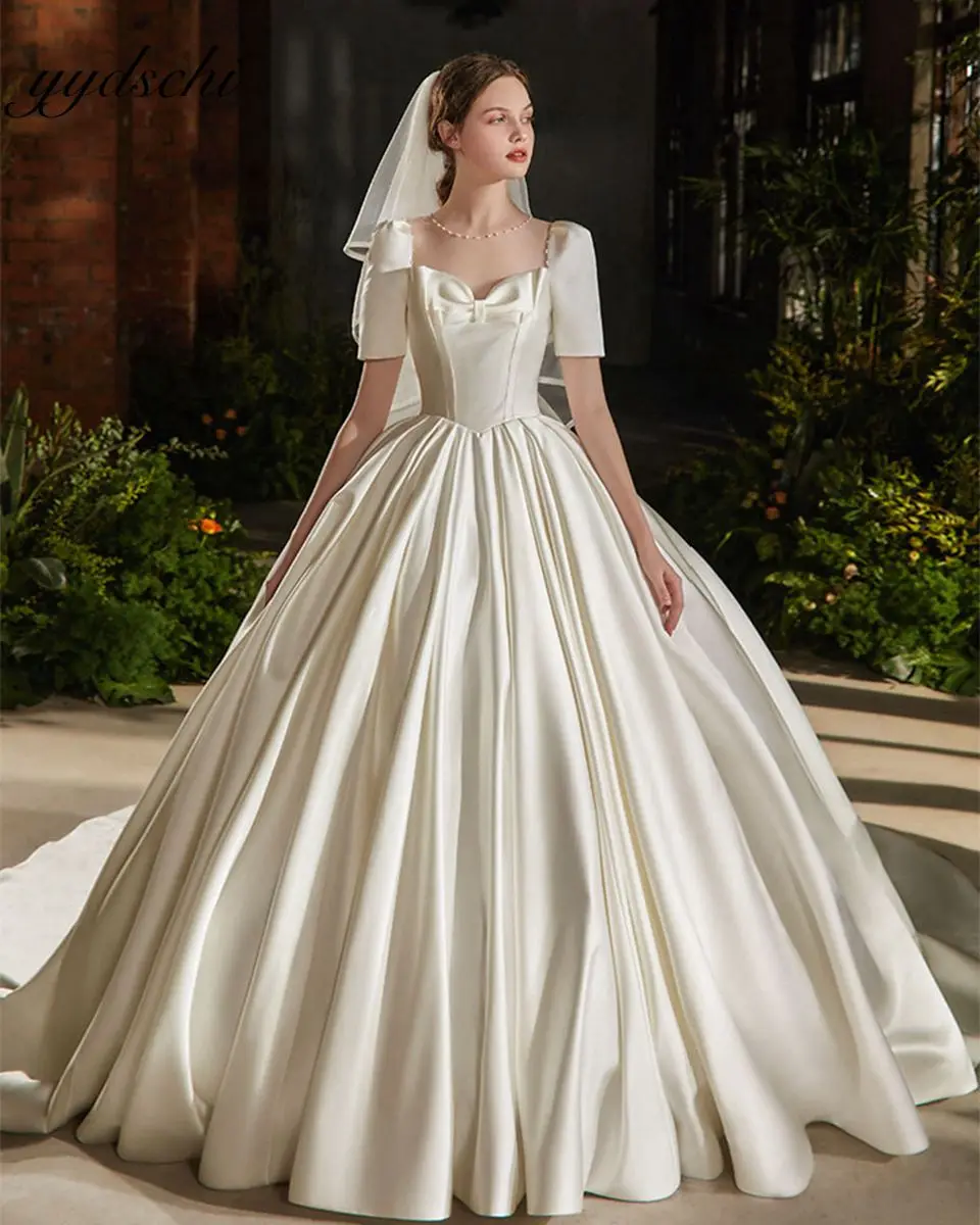 

White New Wedding Dresses For Women 2022 Bride Elegant Princess Short Sleeves Bridal Gown Lace Up Back Satin Pleated Vestidos