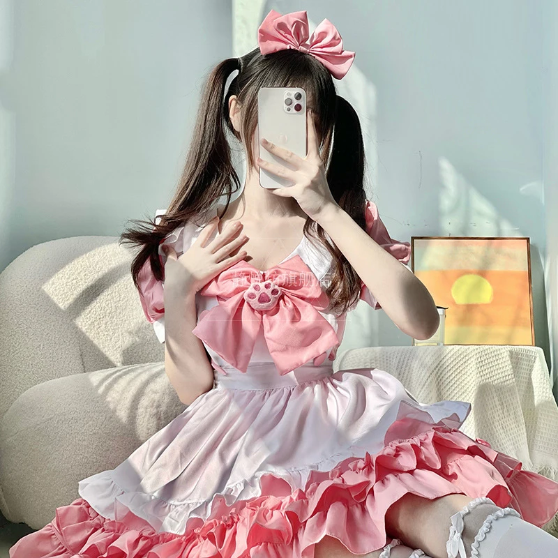 Соблазнительный костюм горничной для косплея с глубоким вырезом платье бантом в