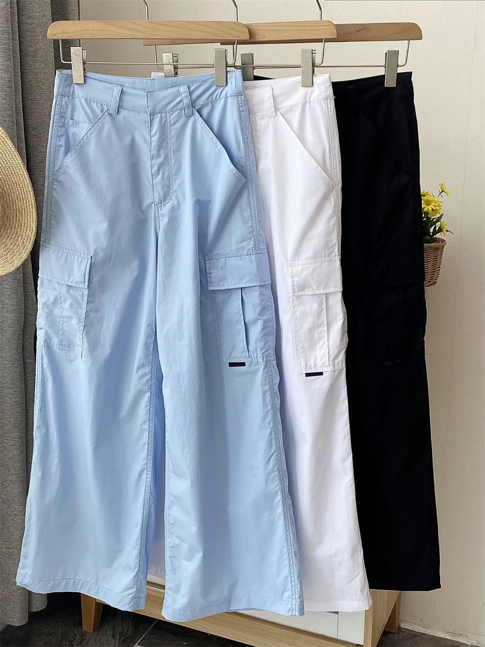 2023 Summer New Ladies Solid Color Casual Loose Cargo Pants Women Multi Pocket Straight Wide Leg Pants All-Match