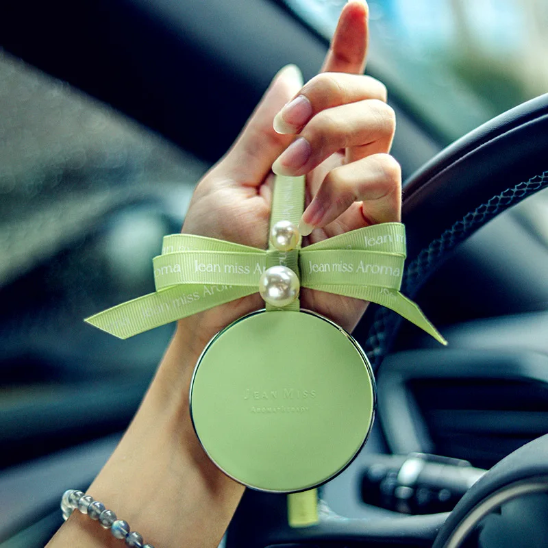 

Gardenia Car Aromatherapy Pendant Lasting Fragrance Jo Malone Perfume Car High-End Decorations Fragrance Gift