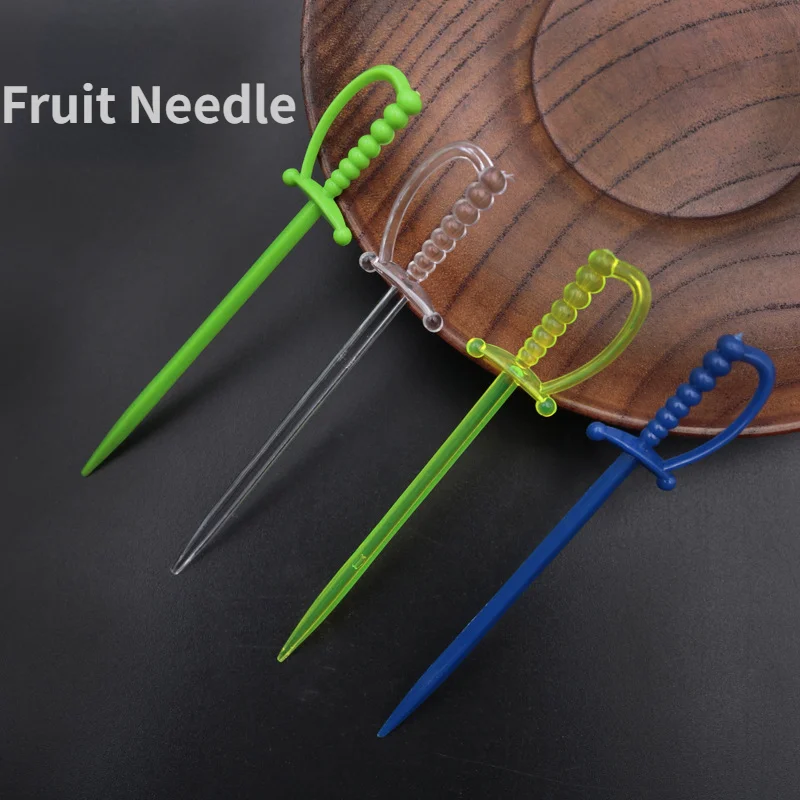 

50PC Fruit Needle Plastic Fork Pastry Fork Reusable Fruit Juice Fork Colored Sword Shaped Fruit Needle Cocktail Stick