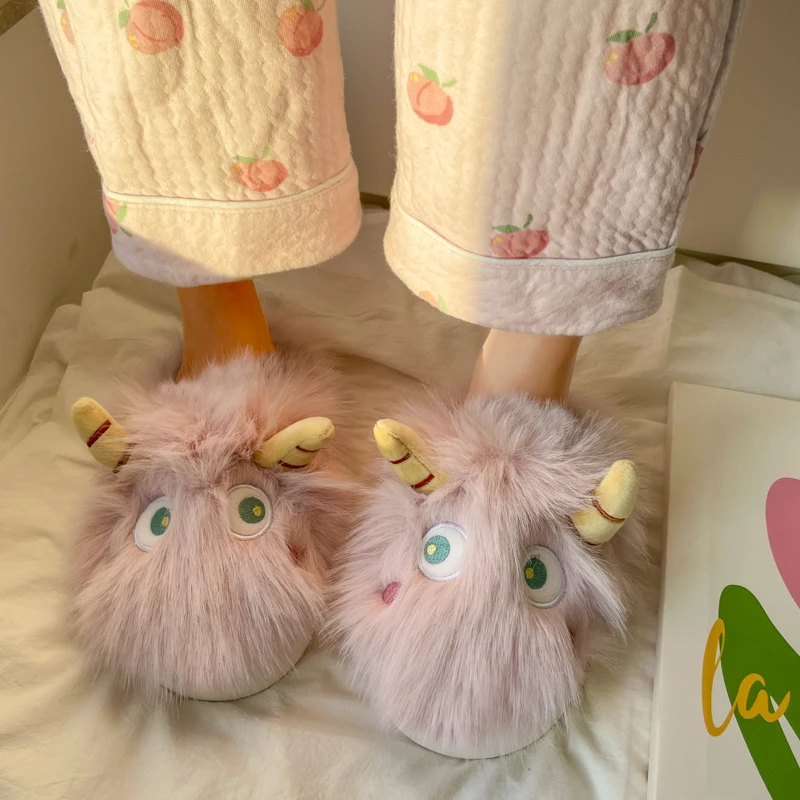 Women 2022 Autumn and Winter New Fashion Cartoon Monster Plush Wear Non Slip Comfortable Cotton Slippers Outside Home