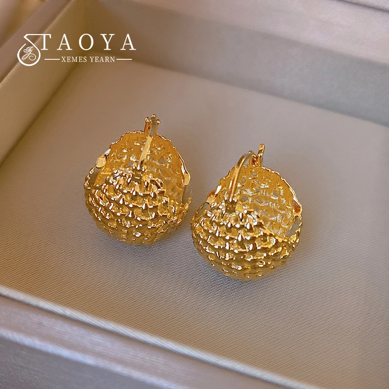 

Design sense Grid Semi-circular Ball Pendant Gold Colour Earrings Korean Fashion Jewelry Party For Women's New Accessories Gift
