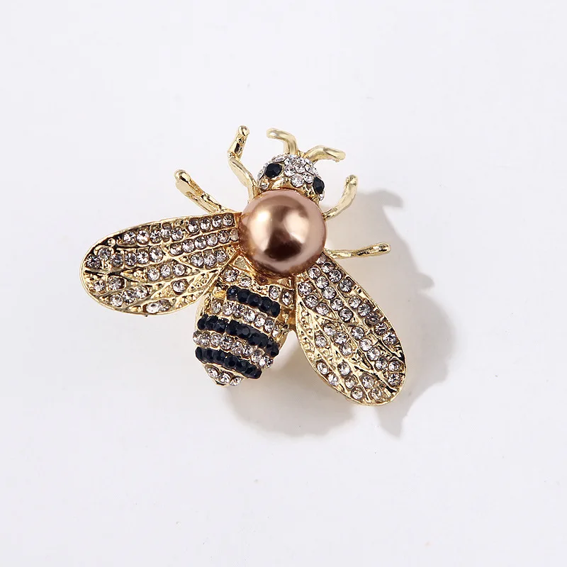 

Cute Black and White Rhinestone Bee Brooch Women Crystal Insect Enamel Breast Pin Corsage Ladies Party Dress Ornaments Jewelry