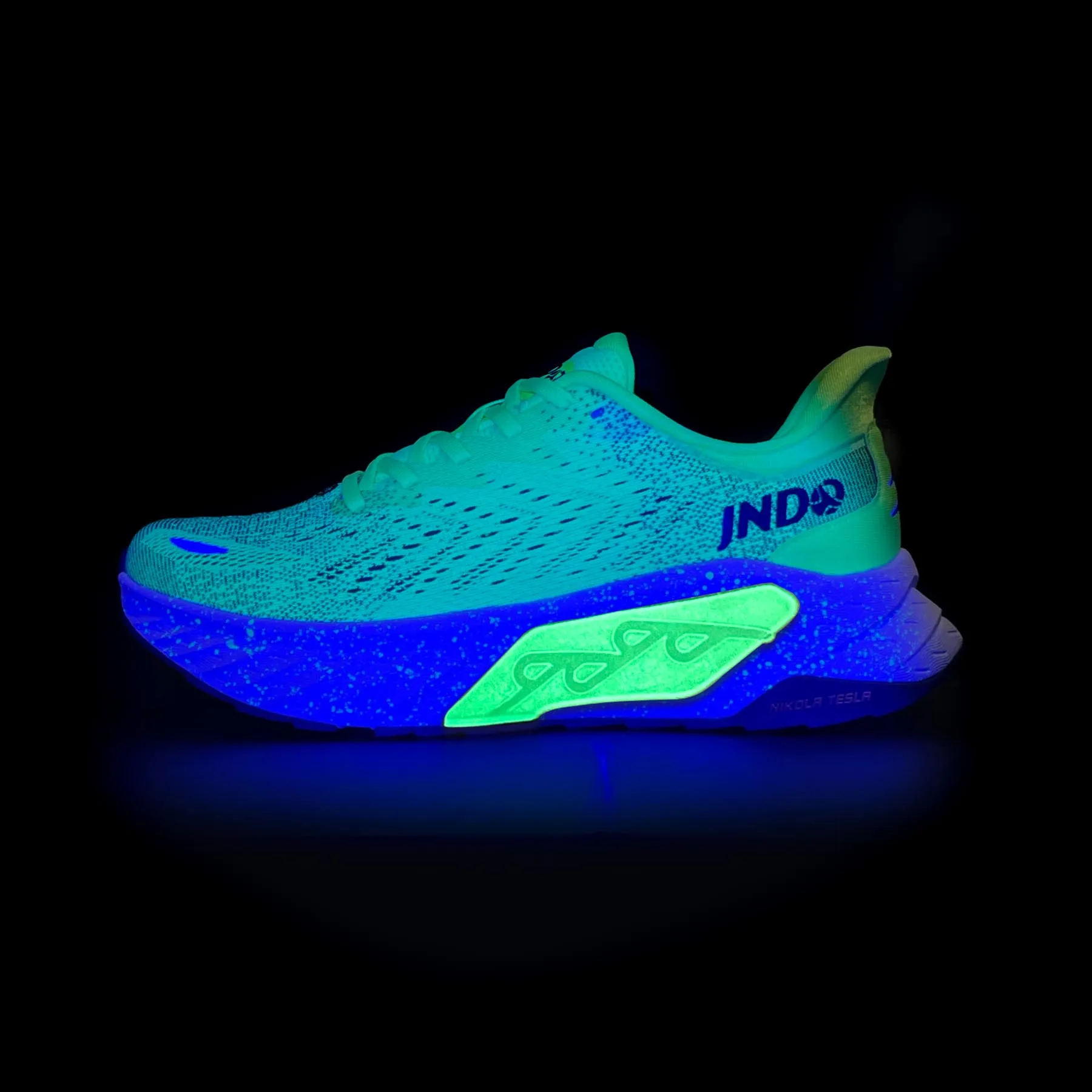 Air Mesh Breathable Running shoes Sneakers 2022 Reflective Soft Bottom Men Women summer tenis shoes sports zapatillas mujer