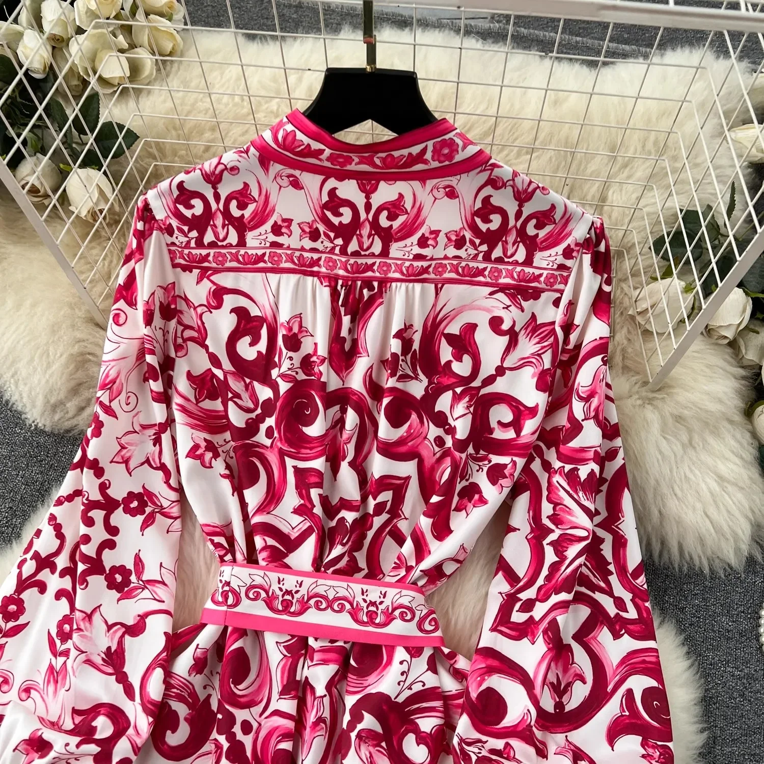 Женское праздничное платье макси TRAF модельное сине-белое с фарфоровым принтом и