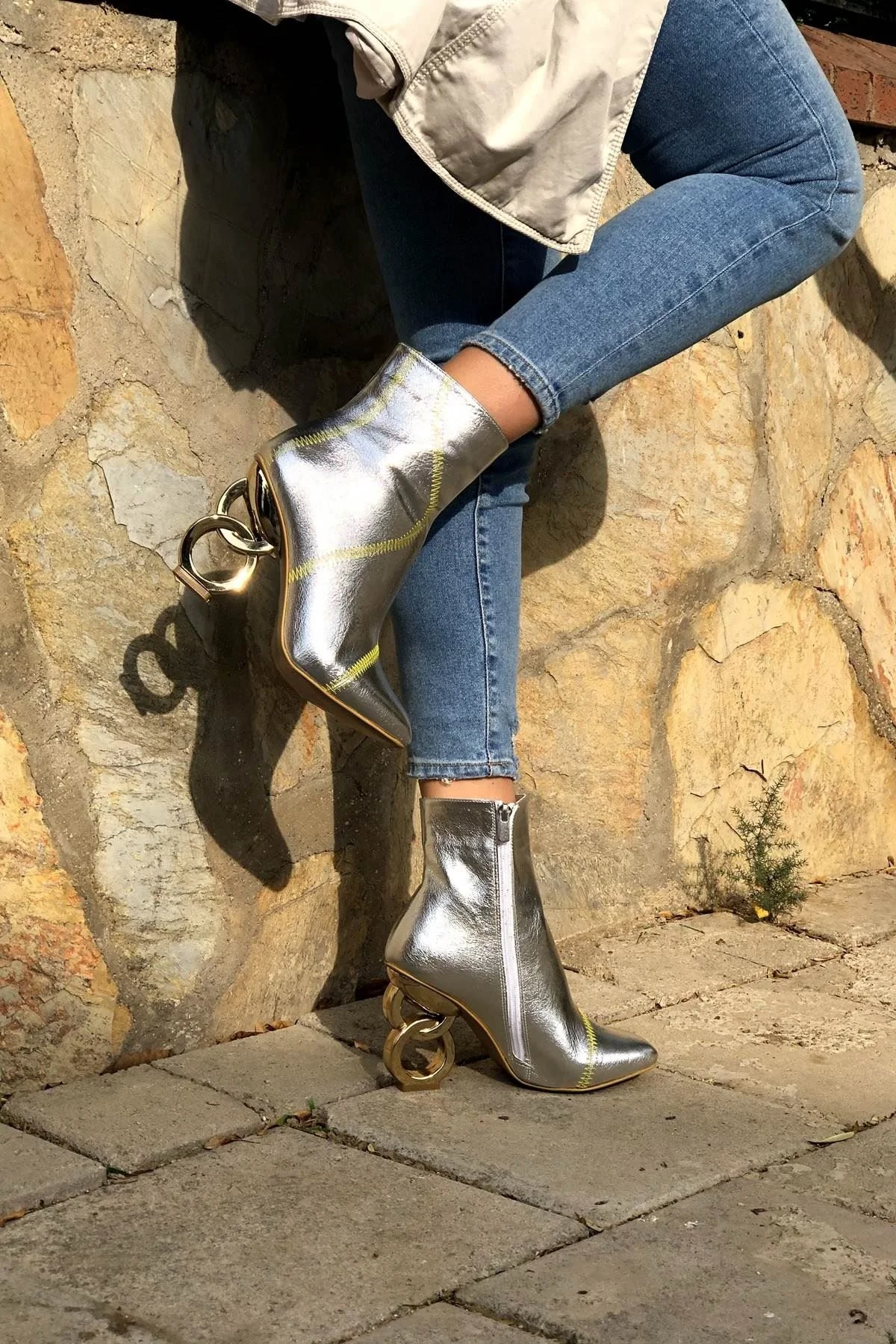 

Triyaki Silver Ring High-Heeled Boots